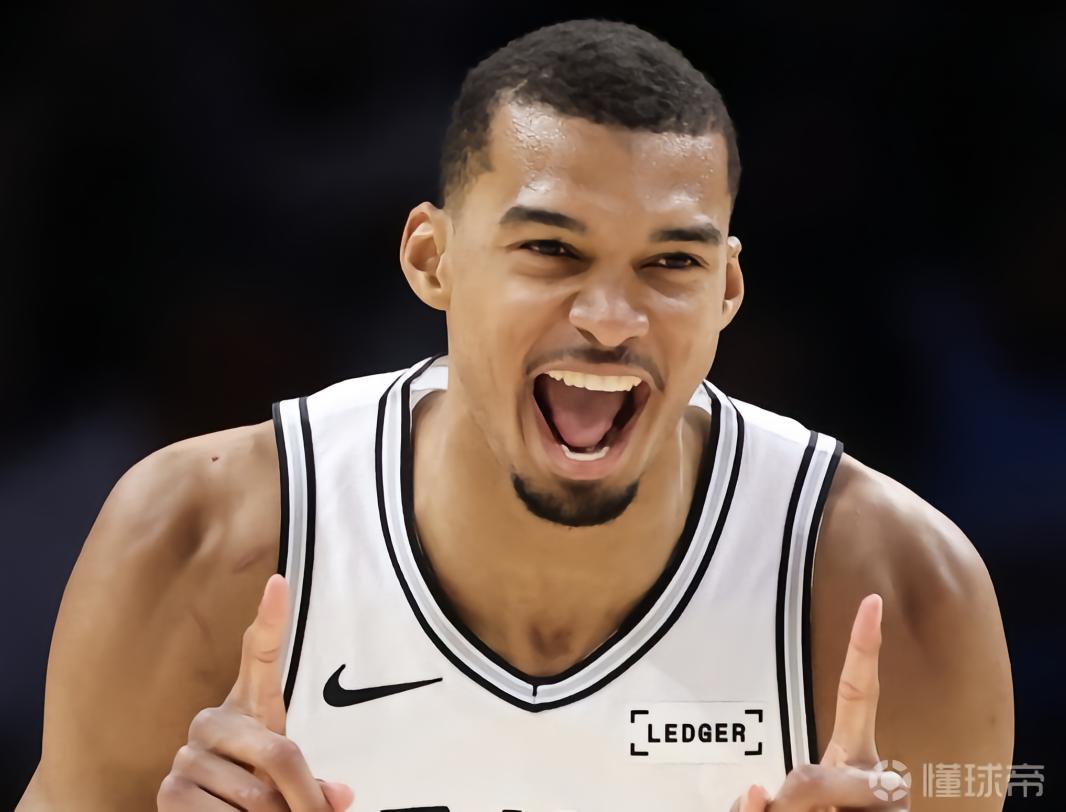 德安东尼：文班打破了传统防守教学理念，他会是未来10年的MVP