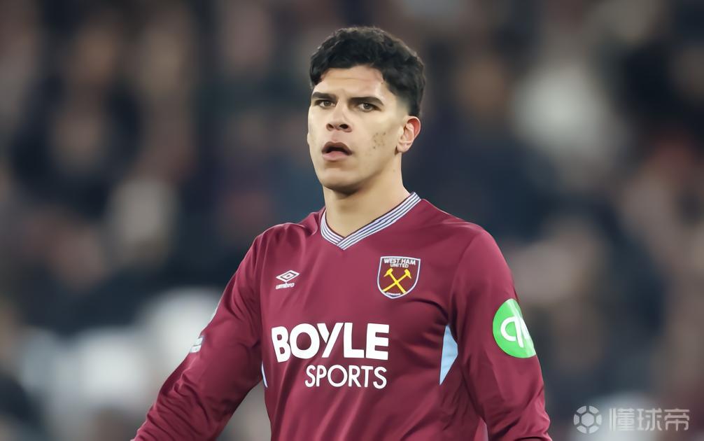记者：M费正式告知西汉姆想离队，加盟曼联的意愿十分强烈