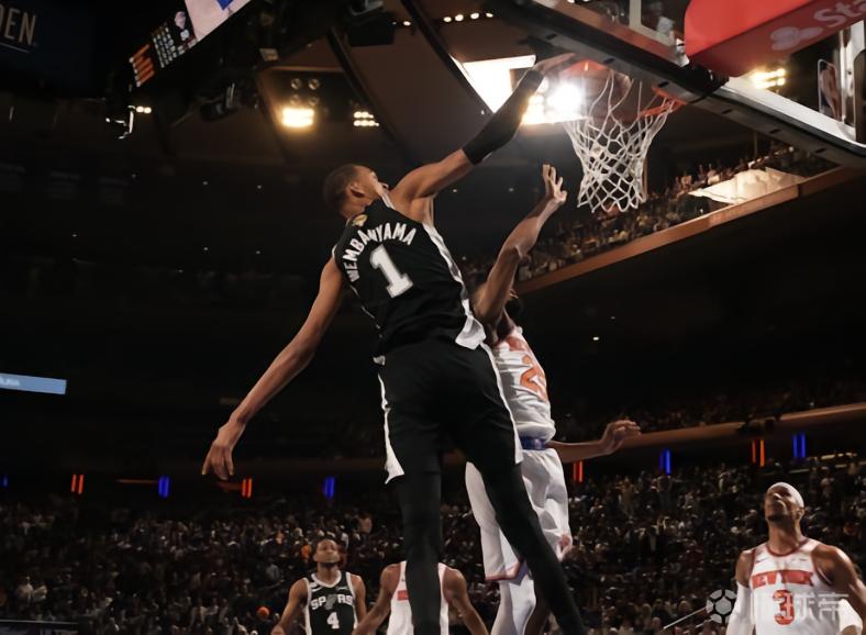 仅次于魔术师，文班成为NBA总决赛历史砍下30+5+5第二年轻球员